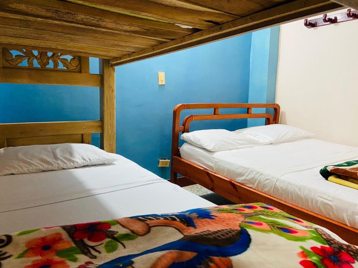Hotel La Avenida Guatapé Extérieur photo