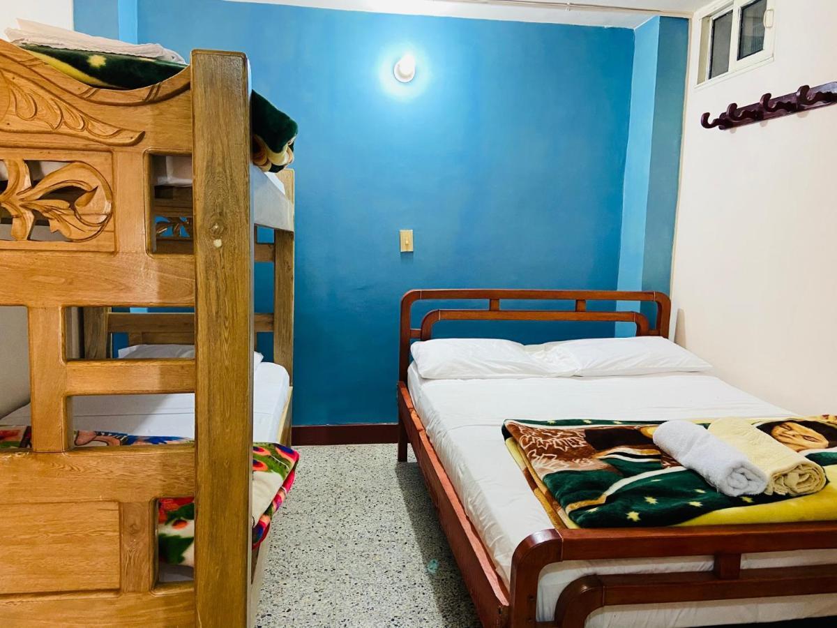 Hotel La Avenida Guatapé Extérieur photo