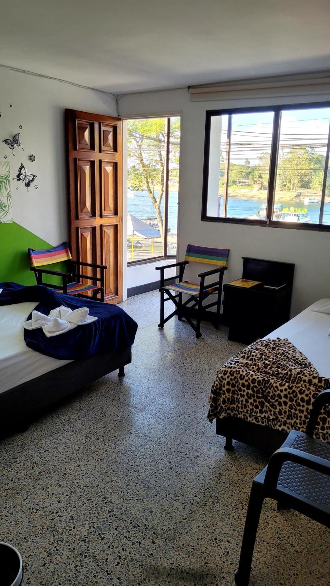 Hotel La Avenida Guatapé Extérieur photo
